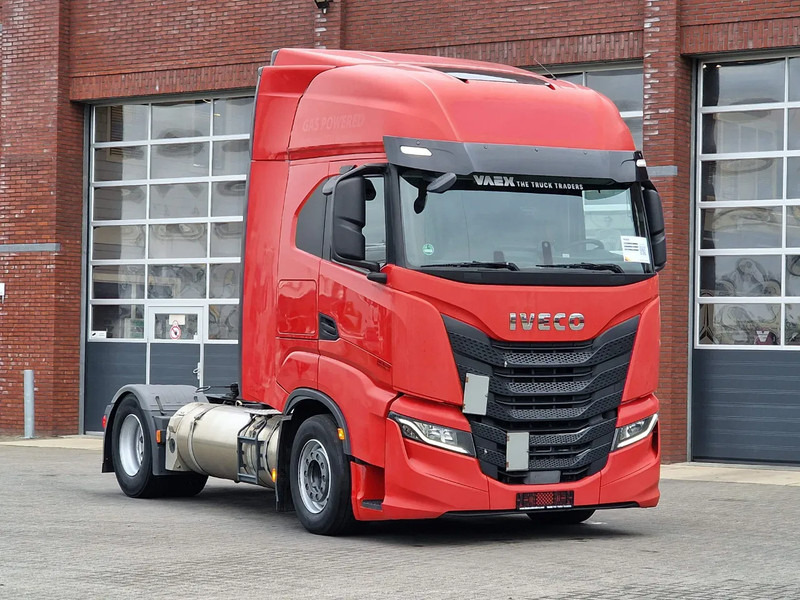 Iveco S-WAY 460 LNG - 4x2 - Retarder - 2x tank - Cabeza tractora: foto 1 Iveco S-WAY 460 LNG - 4x2 - Retarder - 2x tank - Cabeza tractora: foto 1