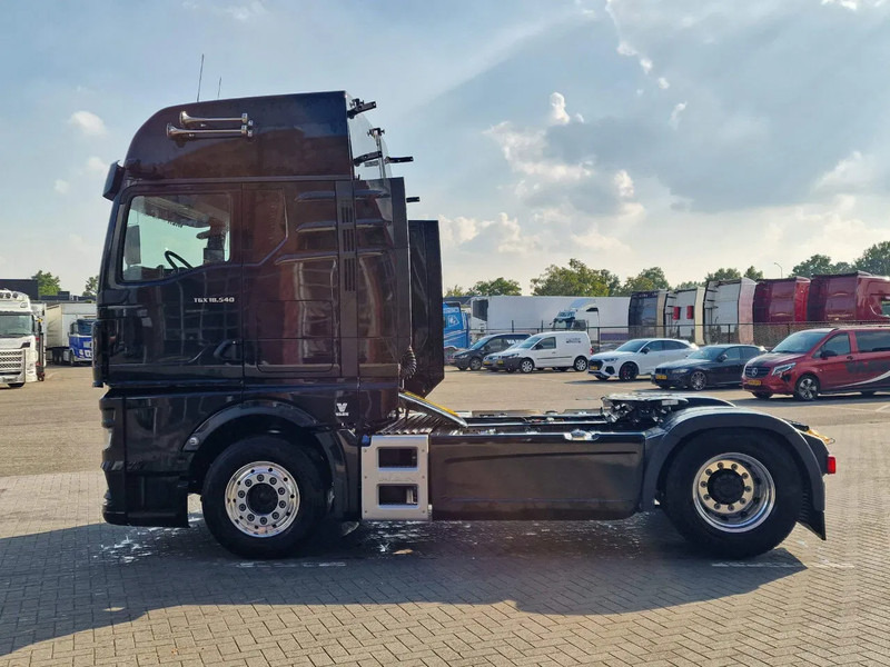 MAN TGX 18.540 - New - Full spec - Retarder - 2x tank - Full spoiler - Cabeza tractora: foto 4 MAN TGX 18.540 - New - Full spec - Retarder - 2x tank - Full spoiler - Cabeza tractora: foto 4