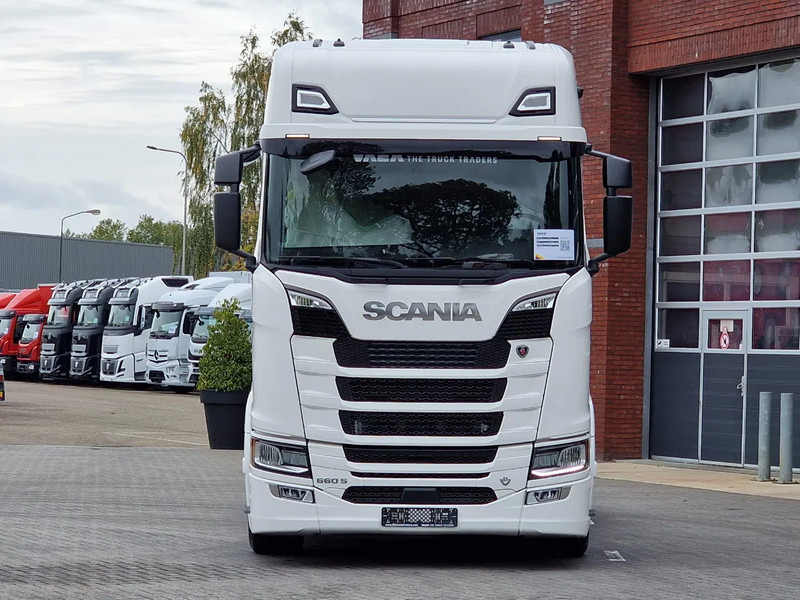 Scania 660S V8 NGS Highline 6x2/4 - New - Full spec - Retarder - Night clima - Leather - Led - Alcoa - Cabeza tractora: foto 2 Scania 660S V8 NGS Highline 6x2/4 - New - Full spec - Retarder - Night clima - Leather - Led - Alcoa - Cabeza tractora: foto 2