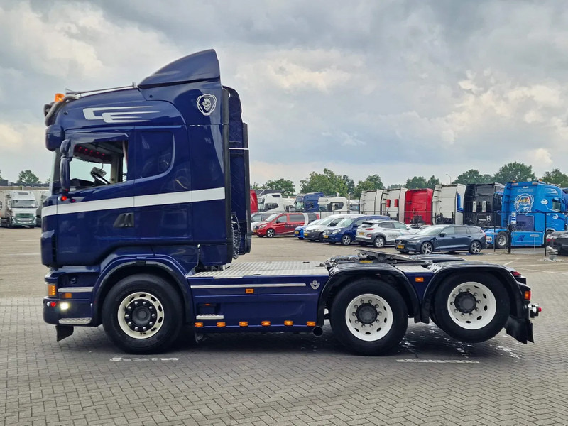 Scania R560 V8 Highline 6x2 - Show truck - Manual gearbox - 2.90 WB - PTO/Hydraulic - Double glazed - Cabeza tractora: foto 4 Scania R560 V8 Highline 6x2 - Show truck - Manual gearbox - 2.90 WB - PTO/Hydraulic - Double glazed - Cabeza tractora: foto 4