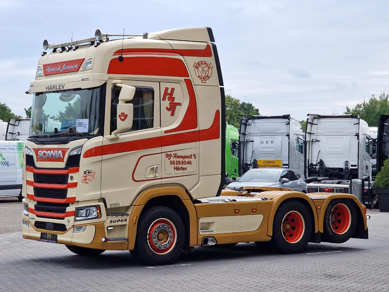 Scania R580 V8 NGS Highline 6x2 - PTO/Hydraulic - 2.95 WB - Retarder - Night clima - Custom interior - Cabeza tractora: foto 3 Scania R580 V8 NGS Highline 6x2 - PTO/Hydraulic - 2.95 WB - Retarder - Night clima - Custom interior - Cabeza tractora: foto 3