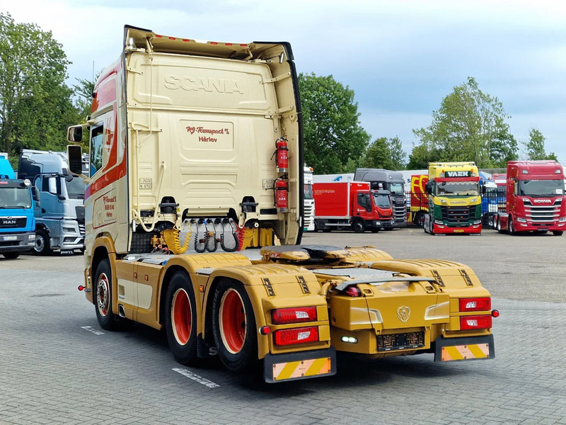 Scania R580 V8 NGS Highline 6x2 - PTO/Hydraulic - 2.95 WB - Retarder - Night clima - Custom interior - Cabeza tractora: foto 5 Scania R580 V8 NGS Highline 6x2 - PTO/Hydraulic - 2.95 WB - Retarder - Night clima - Custom interior - Cabeza tractora: foto 5