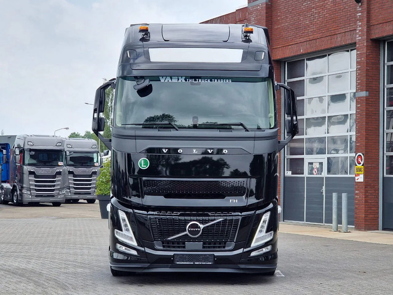 Volvo FH 500 XL Aero 4x2 - Full Air - Retarder - I parkcool - 2x tank - NEW - Cabeza tractora: foto 2 Volvo FH 500 XL Aero 4x2 - Full Air - Retarder - I parkcool - 2x tank - NEW - Cabeza tractora: foto 2