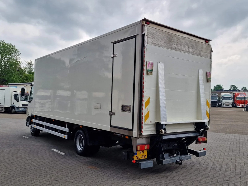 DAF LF 45.170 - Box - Loadlift - Manual gearbox - Old Tacho - Camión caja cerrada: foto 5 DAF LF 45.170 - Box - Loadlift - Manual gearbox - Old Tacho - Camión caja cerrada: foto 5