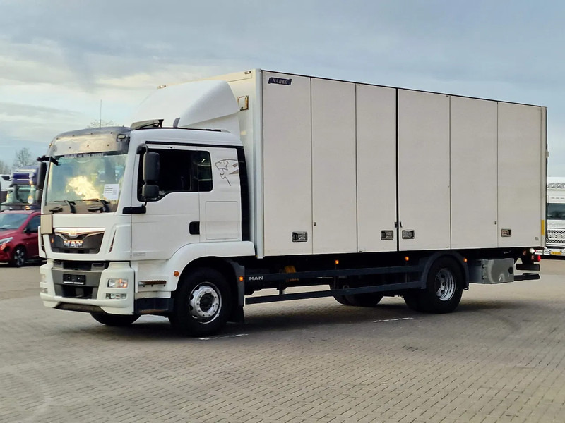 MAN TGM 18.340 4x2 - Sleepercab - Box with sidedoors - Loadlift - Full air - Euro 6 - Automatic - Camión caja cerrada: foto 3 MAN TGM 18.340 4x2 - Sleepercab - Box with sidedoors - Loadlift - Full air - Euro 6 - Automatic - Camión caja cerrada: foto 3