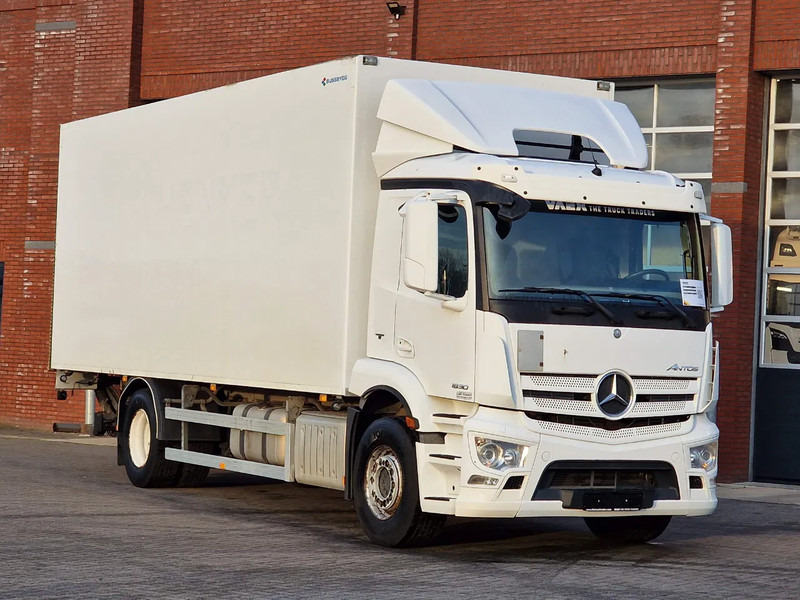 Mercedes-Benz Antos 1830 4x2 - Box with sidedoors - Zepro loadlift - Full air - 5.50 WB - Camera system - Camión caja cerrada: foto 1 Mercedes-Benz Antos 1830 4x2 - Box with sidedoors - Zepro loadlift - Full air - 5.50 WB - Camera system - Camión caja cerrada: foto 1