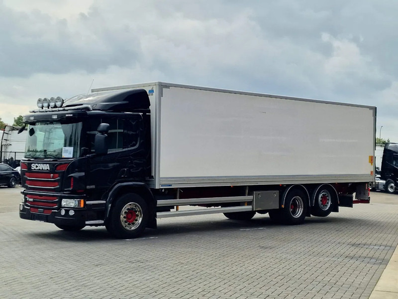 Scania P280 6x2*4 - Box - Loadlift - Low KM - Steering axle - Euro 6 - Full air - Camión caja cerrada: foto 3 Scania P280 6x2*4 - Box - Loadlift - Low KM - Steering axle - Euro 6 - Full air - Camión caja cerrada: foto 3