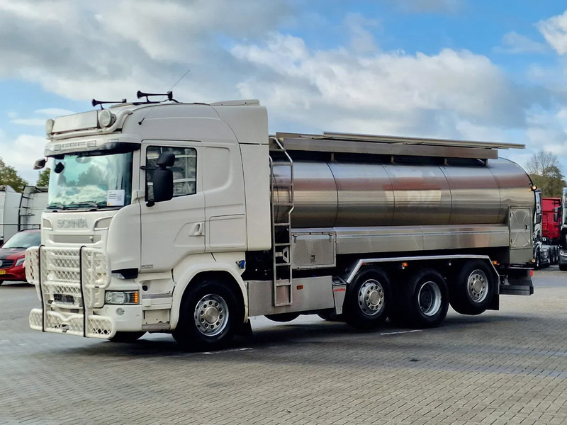 Scania R520 V8 8x2*4 - Tank - 19.000L - 4 compartments - Pump and counter - Retarder - Cisterna camión: foto 3 Scania R520 V8 8x2*4 - Tank - 19.000L - 4 compartments - Pump and counter - Retarder - Cisterna camión: foto 3