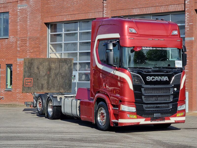 Scania R580 V8 NGS Highline 6x2*4 - Chassis - Loadlift - Retarder - Full air - Steering axle - Chasis camión: foto 1 Scania R580 V8 NGS Highline 6x2*4 - Chassis - Loadlift - Retarder - Full air - Steering axle - Chasis camión: foto 1