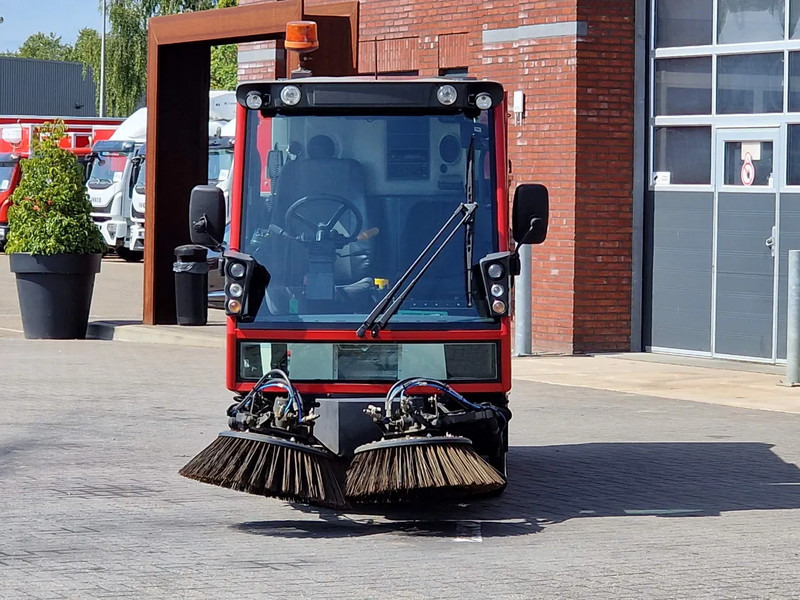 Schmidt Swingo 200 + - 4 wheel steering - Dutch Registration - Barredora industrial: foto 2 Schmidt Swingo 200 + - 4 wheel steering - Dutch Registration - Barredora industrial: foto 2