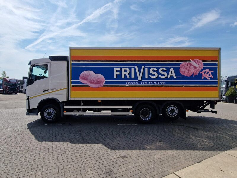 Volvo FH 13.420 6x2 - Box - Loadlift - Manual gearbox - Low KM - Camión caja cerrada: foto 4 Volvo FH 13.420 6x2 - Box - Loadlift - Manual gearbox - Low KM - Camión caja cerrada: foto 4