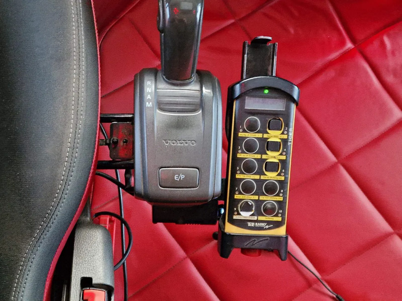 Camión con equipo de cable Volvo FH 13.500 8x4*4 - HMF TF324 Cable system - Euro 6 - I shift: foto 14