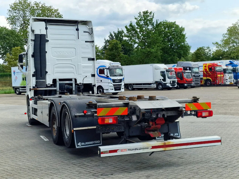 Volvo FH 13.500 Globetrotter XL 6x2 - BDF - Retarder - I parkcool - Full air - 4.90 WB - Portacontenedore/ Intercambiable camión: foto 5 Volvo FH 13.500 Globetrotter XL 6x2 - BDF - Retarder - I parkcool - Full air - 4.90 WB - Portacontenedore/ Intercambiable camión: foto 5