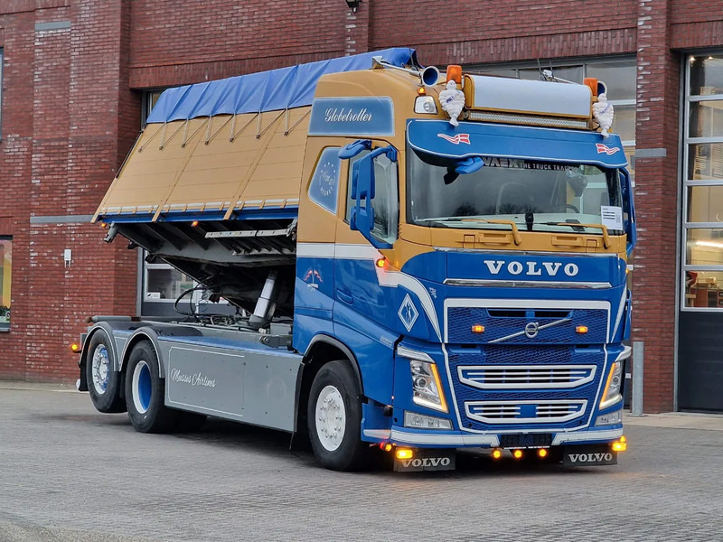 Volvo FH 13.540 Globetrotter 6x2 - 3 way tipper - Full air - I parkcool - Custom interior - Volquete camión: foto 2 Volvo FH 13.540 Globetrotter 6x2 - 3 way tipper - Full air - I parkcool - Custom interior - Volquete camión: foto 2