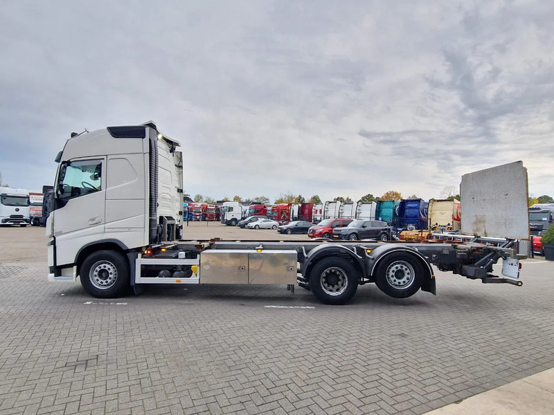 Volvo FH 13.540 Globetrotter 6x2 - BDF - Loadlift - Full air - I parkcool - 4.80 WB - Portacontenedore/ Intercambiable camión: foto 4 Volvo FH 13.540 Globetrotter 6x2 - BDF - Loadlift - Full air - I parkcool - 4.80 WB - Portacontenedore/ Intercambiable camión: foto 4