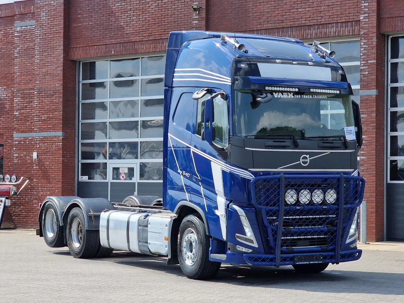 Volvo FH 13.540 Globetrotter XL 6x2 - Retarder - Full air - 4.60 WB - I shift dual clutch - Chasis camión: foto 1 Volvo FH 13.540 Globetrotter XL 6x2 - Retarder - Full air - 4.60 WB - I shift dual clutch - Chasis camión: foto 1