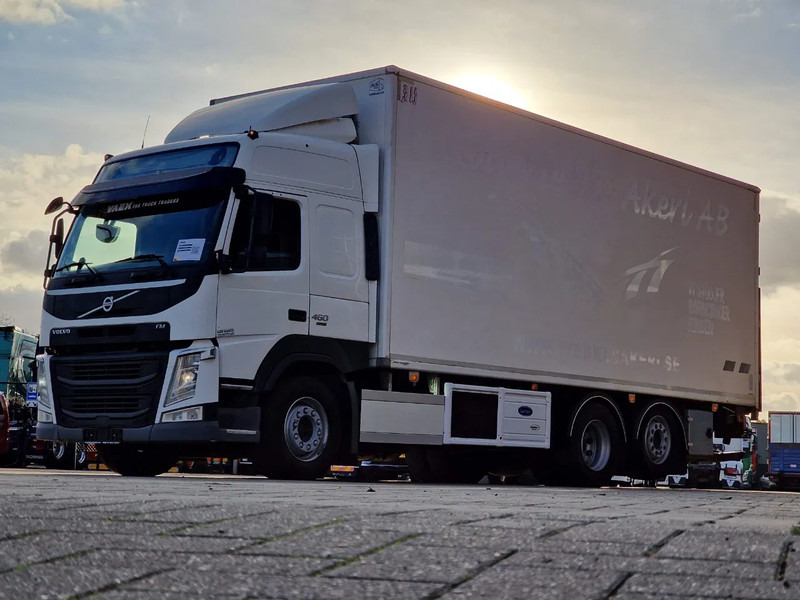 Volvo FM 13.460 Globetrotter 6x2*4 - Frigo Carrier Supra 1150 U MT - Zepro loadlift - Steering axle - Isotérmico camión: foto 3 Volvo FM 13.460 Globetrotter 6x2*4 - Frigo Carrier Supra 1150 U MT - Zepro loadlift - Steering axle - Isotérmico camión: foto 3
