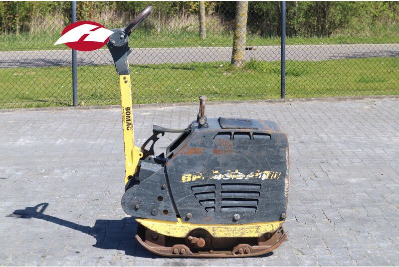 Bomag BPR45/55D | PLATE COMPACTOR | GOOD WORKING - Plancha reversible: foto 1 Bomag BPR45/55D | PLATE COMPACTOR | GOOD WORKING - Plancha reversible: foto 1