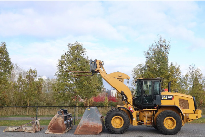 Caterpillar 938 M | 2X BUCKET | JIB | FORKS | BSS | GOOD CONDITION - Cargadora de ruedas: foto 1 Caterpillar 938 M | 2X BUCKET | JIB | FORKS | BSS | GOOD CONDITION - Cargadora de ruedas: foto 1