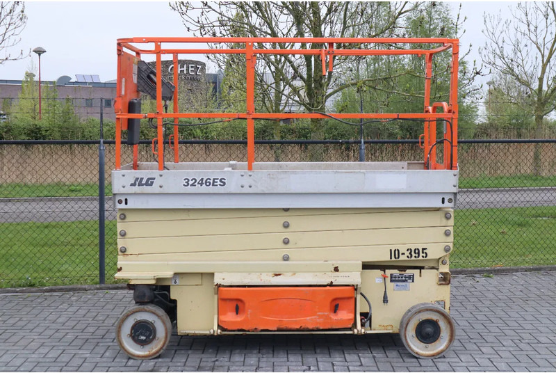 JLG 3246 ES | 12 METER | 320 KG - Plataforma de tijeras: foto 1 JLG 3246 ES | 12 METER | 320 KG - Plataforma de tijeras: foto 1