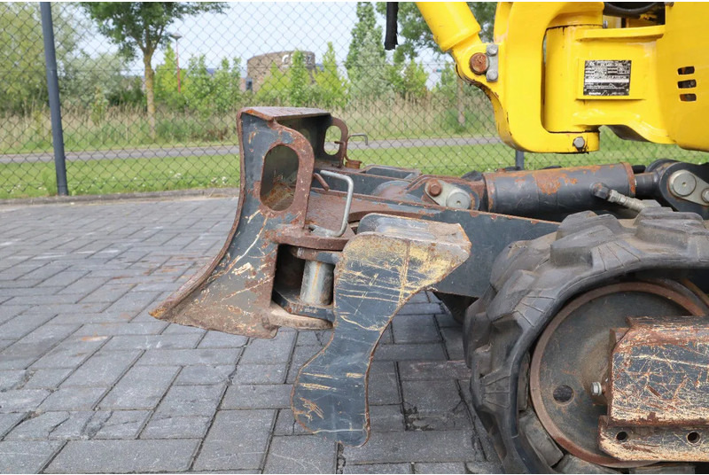 Leasing financiero de Komatsu PC16 R-3HS | 3X BUCKET | QUICK COUPLER | SWING BOOM leasing Komatsu PC16 R-3HS | 3X BUCKET | QUICK COUPLER | SWING BOOM: foto 11