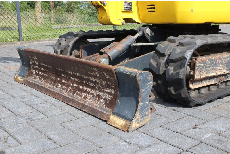 Leasing financiero de Komatsu PC16 R-3HS | 3X BUCKET | QUICK COUPLER | SWING BOOM leasing Komatsu PC16 R-3HS | 3X BUCKET | QUICK COUPLER | SWING BOOM: foto 9