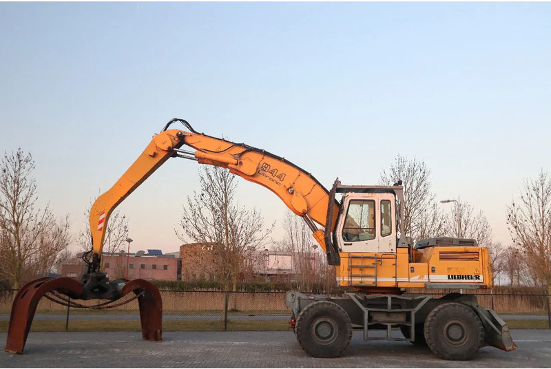 Liebherr A944 B HD | LOG GRAPPLE | HOLZGREIFER | TIMBER - Procesadora forestal: foto 1 Liebherr A944 B HD | LOG GRAPPLE | HOLZGREIFER | TIMBER - Procesadora forestal: foto 1