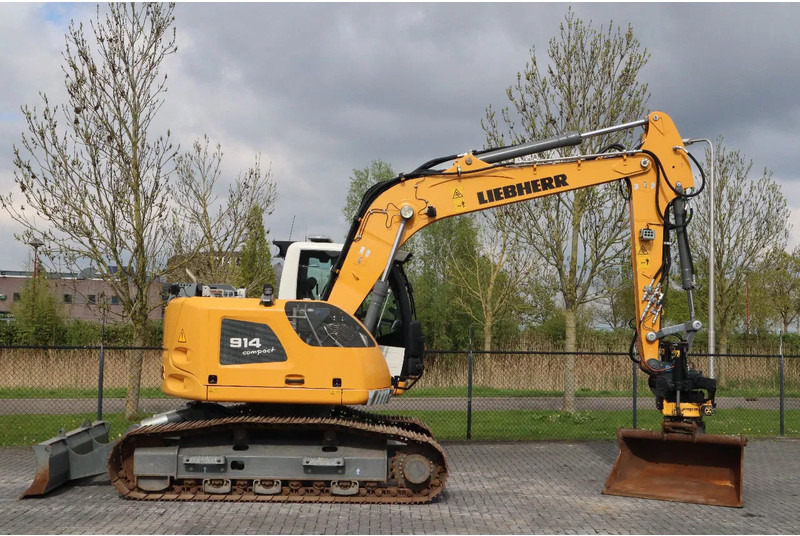 Liebherr R914 COMPACT S | ROTOTILT | 3X BUCKET | DOZERBLADE - Excavadora de cadenas: foto 4 Liebherr R914 COMPACT S | ROTOTILT | 3X BUCKET | DOZERBLADE - Excavadora de cadenas: foto 4