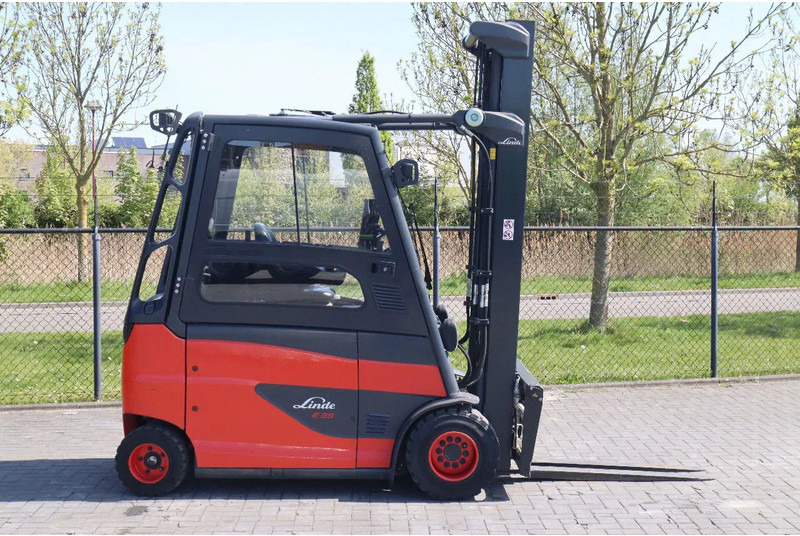 Linde E35 HL-01 | SIDESHIFT | POSITIONERS | LOW HOURS - Carretilla elevadora eléctrica: foto 4 Linde E35 HL-01 | SIDESHIFT | POSITIONERS | LOW HOURS - Carretilla elevadora eléctrica: foto 4