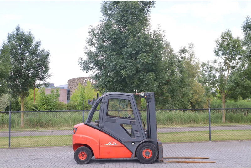 Linde H35D | SIDESHIFT + SPREADER | FREELIFT | 4.7 M - Carretilla elevadora diésel: foto 4 Linde H35D | SIDESHIFT + SPREADER | FREELIFT | 4.7 M - Carretilla elevadora diésel: foto 4