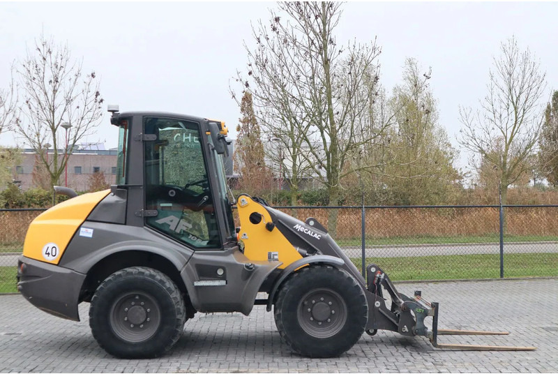 Mecalac AF 1050 | BUCKET | FORKS | HYDR. QUICK COUPLER - Cargadora de ruedas: foto 4 Mecalac AF 1050 | BUCKET | FORKS | HYDR. QUICK COUPLER - Cargadora de ruedas: foto 4