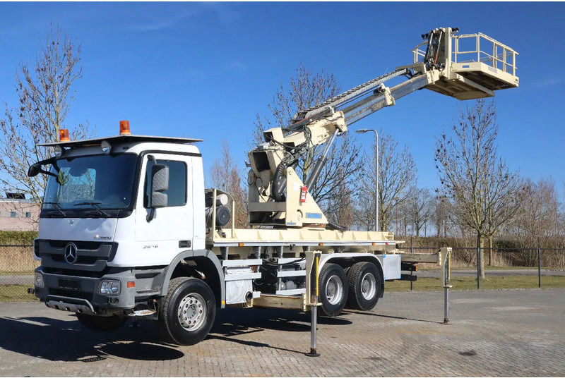 Mercedes-Benz Actros 2636 6X4 | TUNNEL PLATFORM | REMOTE DRIVING - Camión grúa: foto 1 Mercedes-Benz Actros 2636 6X4 | TUNNEL PLATFORM | REMOTE DRIVING - Camión grúa: foto 1