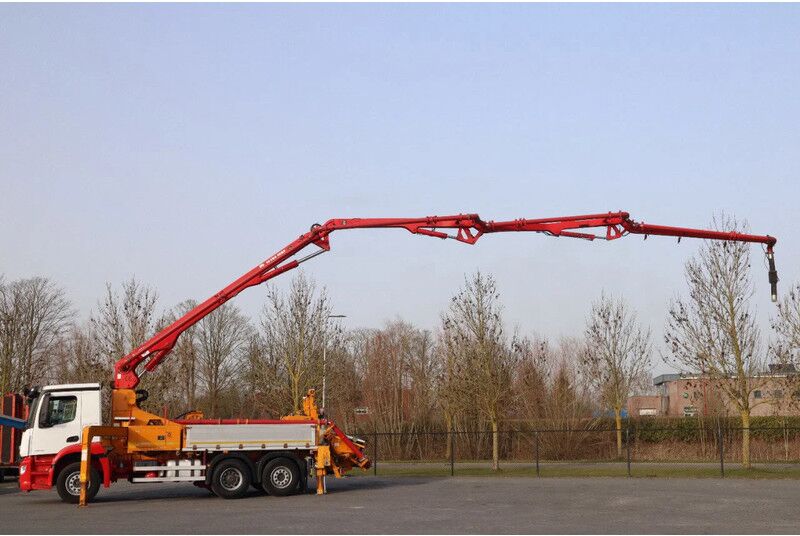 Mercedes-Benz Arocs 2546 6X2*4 | JUNJIN 25 METER | REMOTE | EURO 6 - Bomba de hormigón: foto 2 Mercedes-Benz Arocs 2546 6X2*4 | JUNJIN 25 METER | REMOTE | EURO 6 - Bomba de hormigón: foto 2