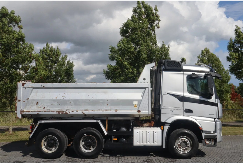 Mercedes-Benz Arocs 2651 | 6X4 | RETARDER | BIG AXLES | EURO 6 - Volquete camión: foto 4 Mercedes-Benz Arocs 2651 | 6X4 | RETARDER | BIG AXLES | EURO 6 - Volquete camión: foto 4