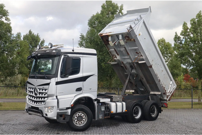 Mercedes-Benz Arocs 2651 | 6X4 | RETARDER | BIG AXLES | EURO 6 - Volquete camión: foto 1 Mercedes-Benz Arocs 2651 | 6X4 | RETARDER | BIG AXLES | EURO 6 - Volquete camión: foto 1