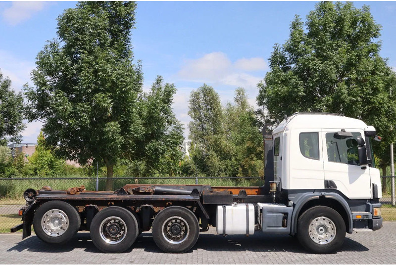 Scania P124-420 | 8X4 | HOOKLIFT | MANUAL | BIG AXLES | EURO 3 - Multibasculante camión: foto 4 Scania P124-420 | 8X4 | HOOKLIFT | MANUAL | BIG AXLES | EURO 3 - Multibasculante camión: foto 4
