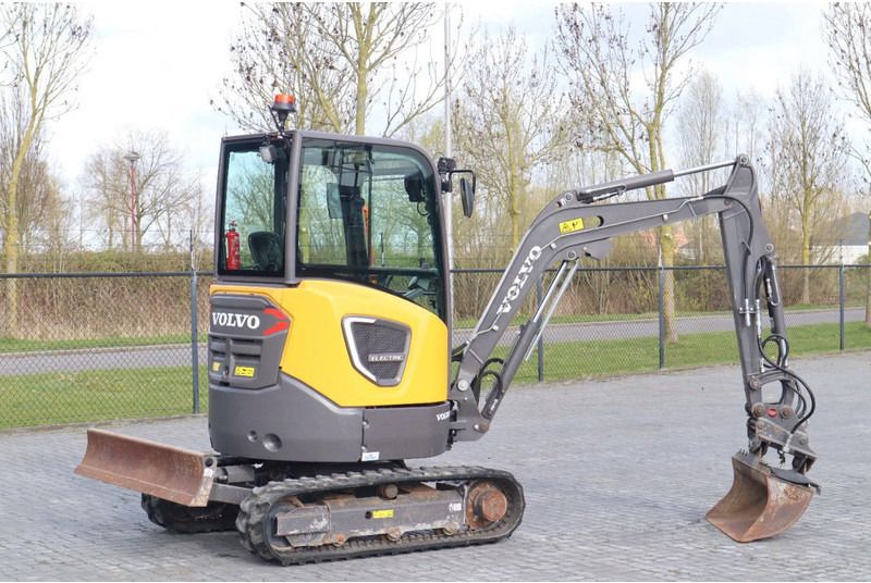Volvo ECR25 ELECTRIC | JECR25D | TILTBUCKET | BUCKET | LOW HOURS - Miniexcavadora: foto 5 Volvo ECR25 ELECTRIC | JECR25D | TILTBUCKET | BUCKET | LOW HOURS - Miniexcavadora: foto 5