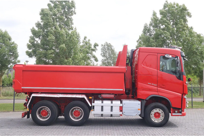 Volvo FH 540 | 6X4 | RETARDER | BIG AXLES | EURO 6 - Volquete camión: foto 4 Volvo FH 540 | 6X4 | RETARDER | BIG AXLES | EURO 6 - Volquete camión: foto 4