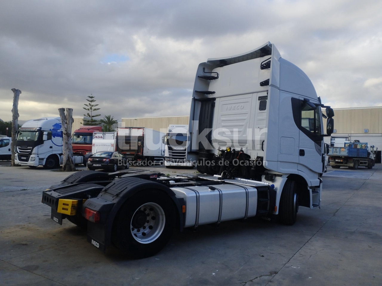 IVECO STRALIS AS440S51T/P HI-WAY - Cabeza tractora: foto 4 IVECO STRALIS AS440S51T/P HI-WAY - Cabeza tractora: foto 4