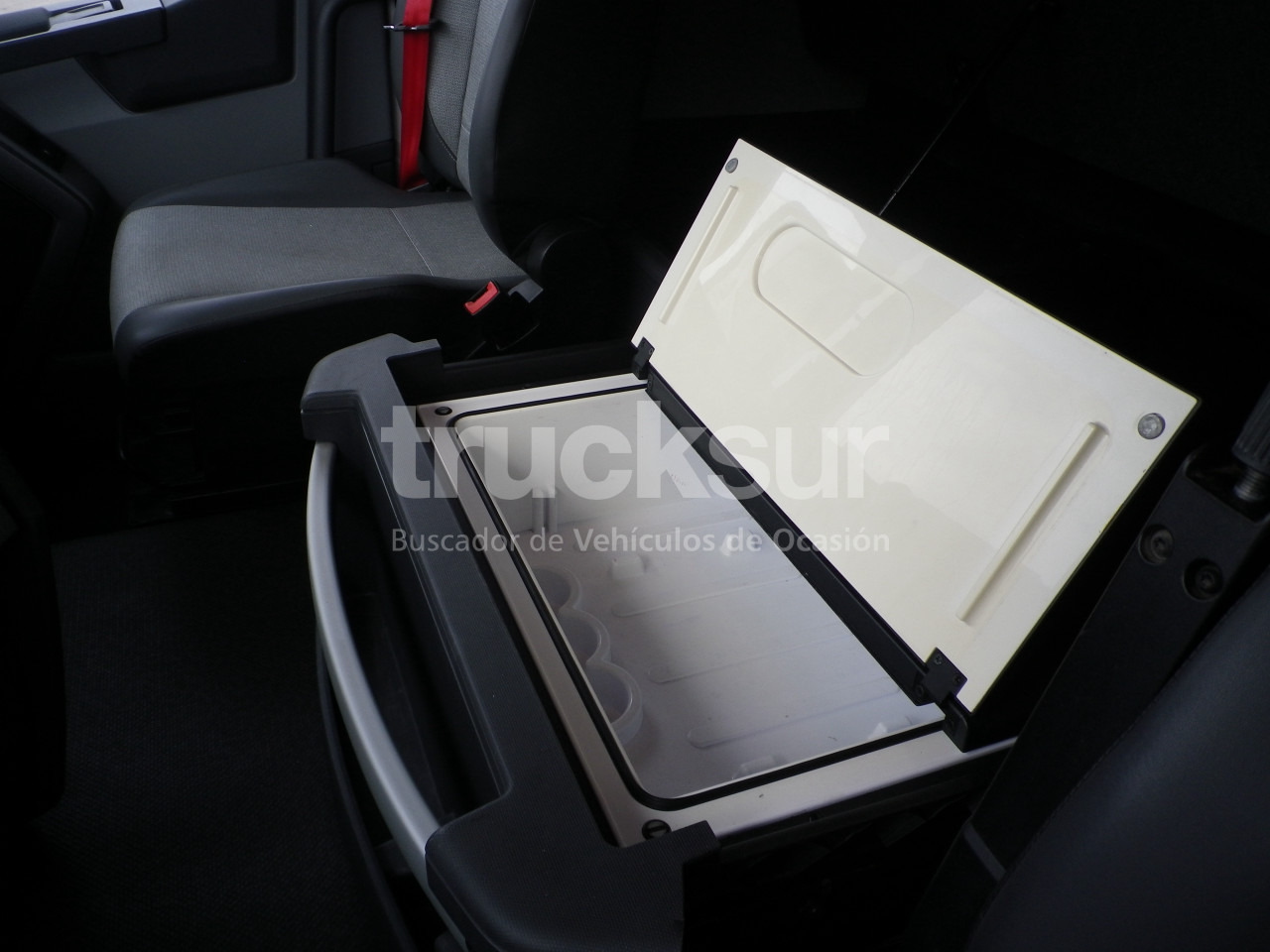 Cabeza tractora RENAULT T440 SLEEPER CAB: foto 10