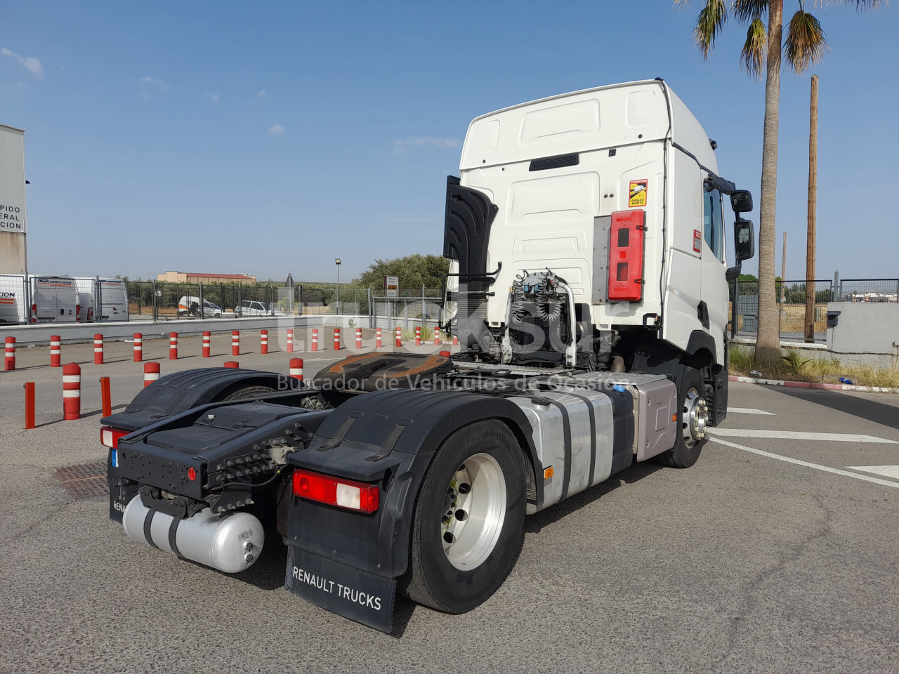 RENAULT T480 SLEEPER CAB - Cabeza tractora: foto 5 RENAULT T480 SLEEPER CAB - Cabeza tractora: foto 5