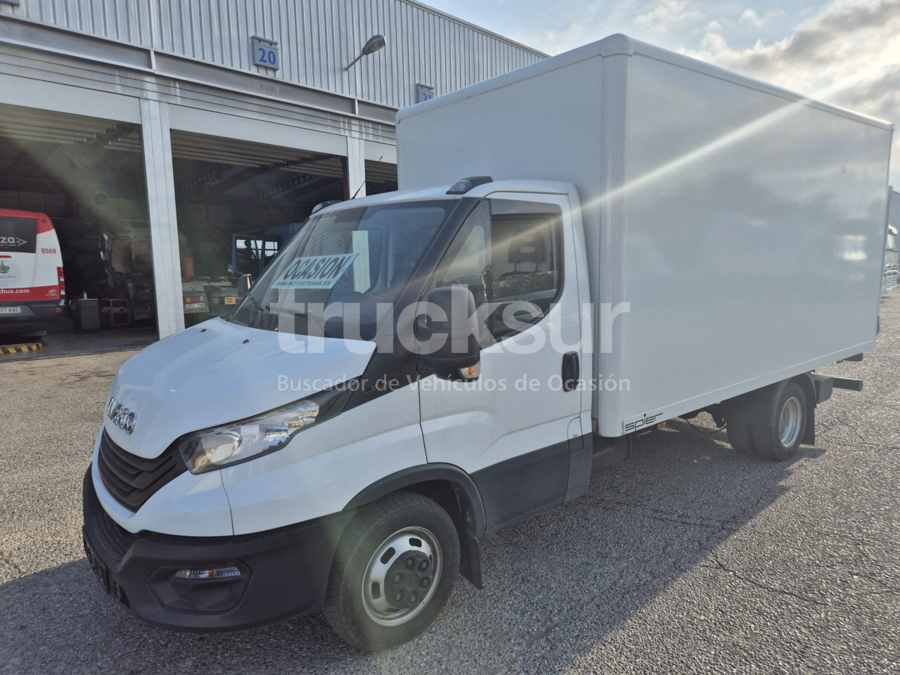 IVECO DAILY 35C16H - Furgoneta: foto 1 IVECO DAILY 35C16H - Furgoneta: foto 1