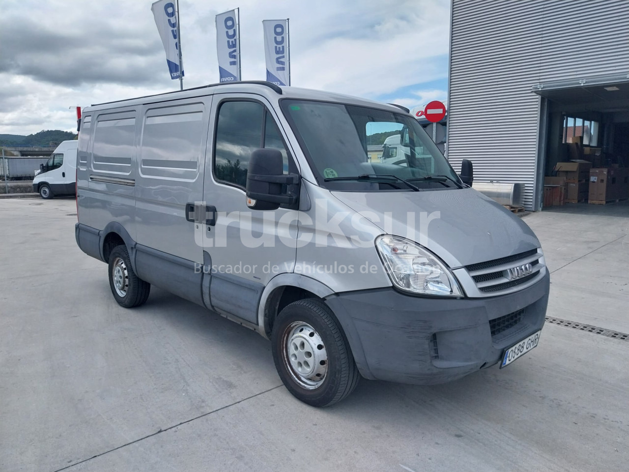 IVECO DAILY 35S12 7M3 - Furgoneta: foto 2 IVECO DAILY 35S12 7M3 - Furgoneta: foto 2
