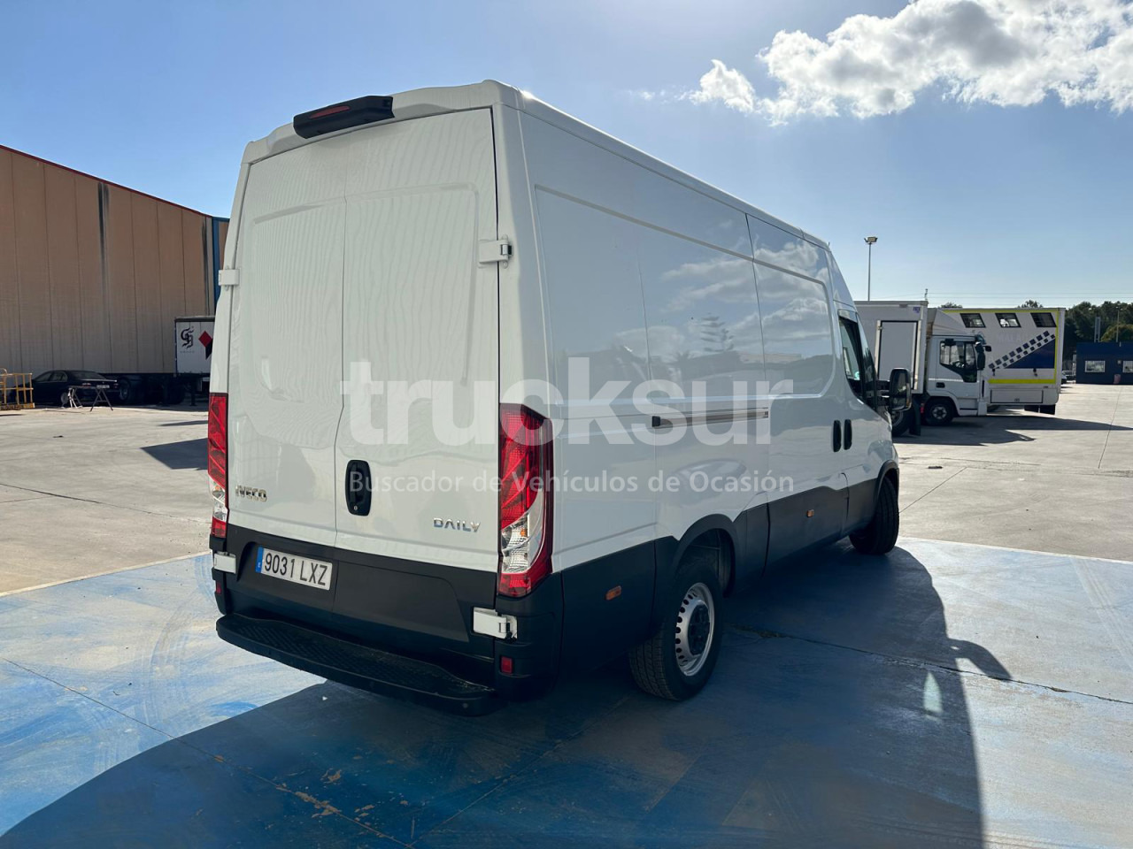 IVECO DAILY 35S16 F 12M3 - Furgoneta: foto 4 IVECO DAILY 35S16 F 12M3 - Furgoneta: foto 4