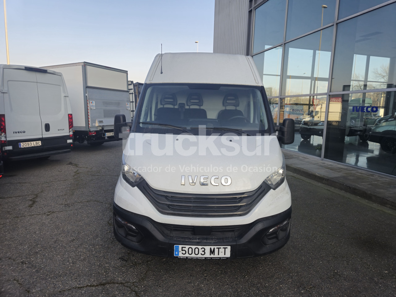 IVECO DAILY 35S16V 12M3 - Furgoneta: foto 2 IVECO DAILY 35S16V 12M3 - Furgoneta: foto 2