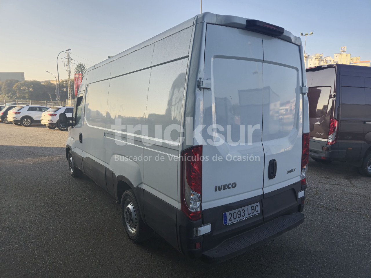IVECO DAILY 35S16V 12M3 - Furgoneta: foto 4 IVECO DAILY 35S16V 12M3 - Furgoneta: foto 4