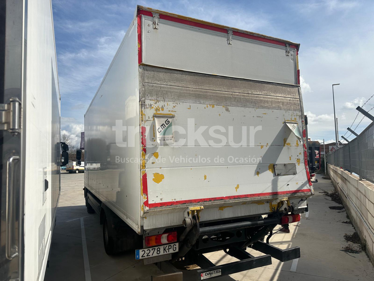 Camión caja cerrada MERCEDES ATEGO: foto 6