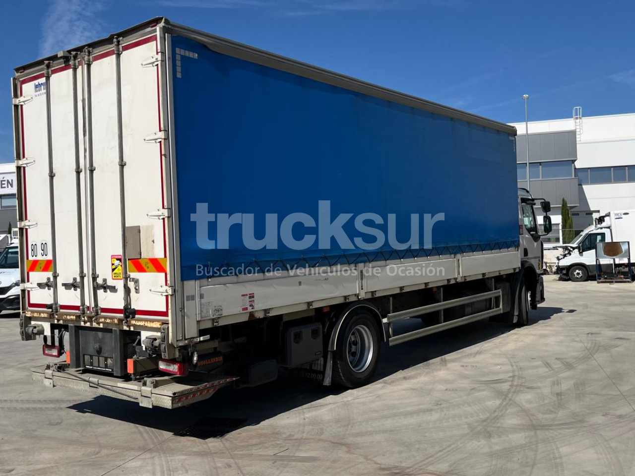 RENAULT D18.320 - Camión lona: foto 4 RENAULT D18.320 - Camión lona: foto 4