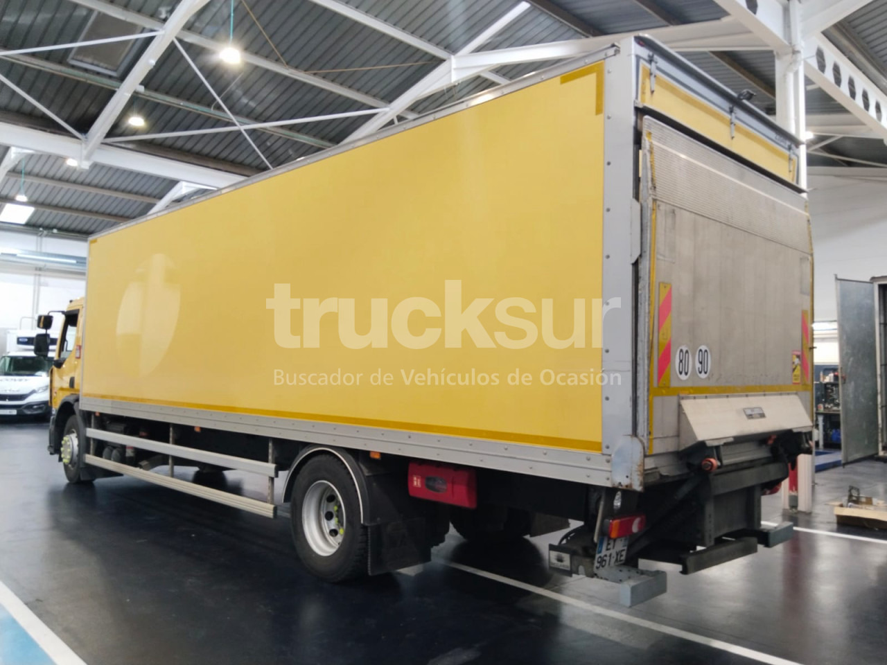 RENAULT D280.18 - Camión caja cerrada: foto 3 RENAULT D280.18 - Camión caja cerrada: foto 3