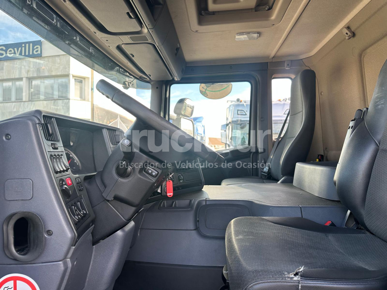 Camión lona SCANIA P320: foto 22